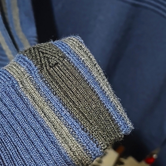 Obermeyer Vince Knit 1/2 Zip Sweater Size Small Admiral NWT - Picture 5 of 12